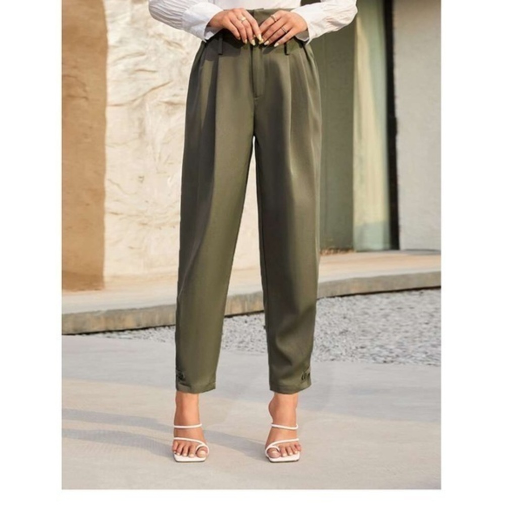 NWT BB Dakota Womens Green Chinos Slacks Pants size 8